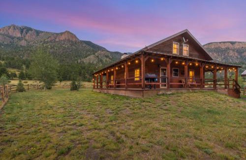 South Fork Casa | Rustic A Cabin