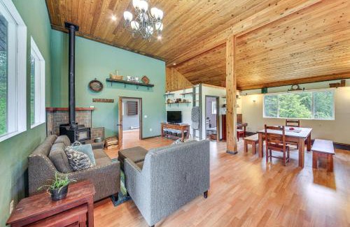 Newport Casa | Rustic and Modern Home with Forest Views in Newport!