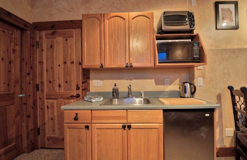 Park City Cabina | Disponible para SUNDANCE Studio Master Suite en Lofty Mountain Cabin