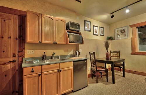 Park City Cabina | Disponible para SUNDANCE Studio Master Suite en Lofty Mountain Cabin