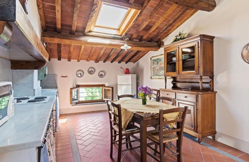 Bucciano Apartamento | Rustic Apartment with Pool and air conditioning