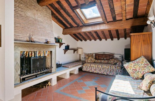 Bucciano Apartamento | Rustic Apartment with Pool and air conditioning