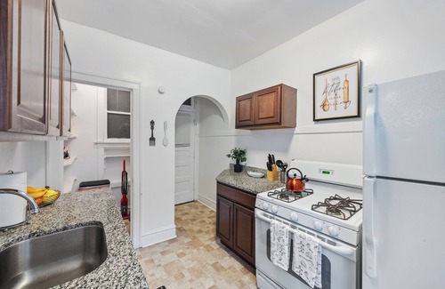 Berwyn Apartamento | Rustic APT |Near Hosp| 25mins to ORD|MDW|DT|Free Parking&Wifi
