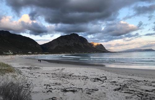 Betty's Bay Casa | Rustic Beach House