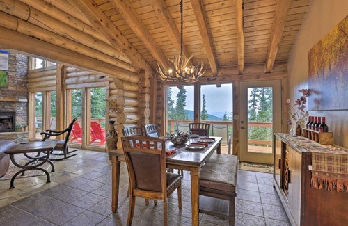 Quandary Village Casa | Rustic Breckenridge Escape with Hot Tub and MTN Views!