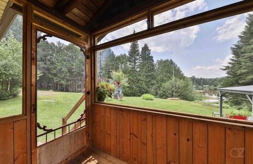 Saint-Alphonse-Rodriguez Chalet De Esquí | Rustic wooden chalet | Lake | Fireplace | Nature