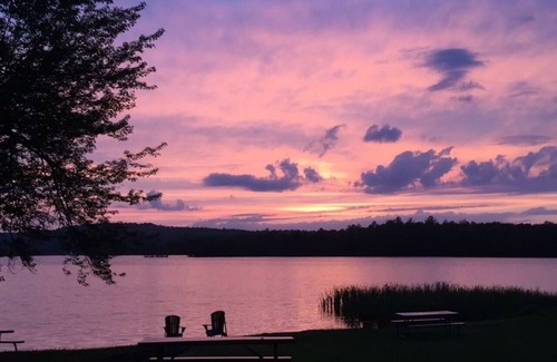 Beach Lake Cabina | Rustic Cabin #4 on Private Lake!