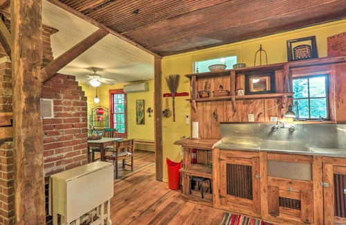 Burlington Cabina | Rustic Cabin in the Woods: 2-Acre Fishing Pond!