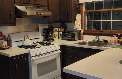 Wardsboro Cabina | Rustic Cabin Retreat in the Heart of Southern Vermont-escape the hustle/bustle.