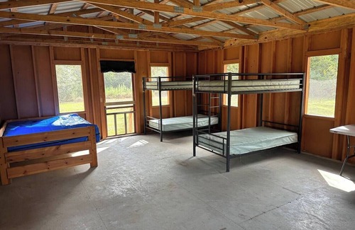 Eau Claire Casa | Rustic Cabin Retreat 2-A