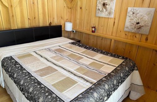 Morpeth Casa | Rustic Cabins Beside The Zoo