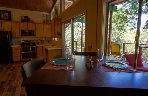 Groveland Cabina | Rustic Charm Meets Modern Comfort