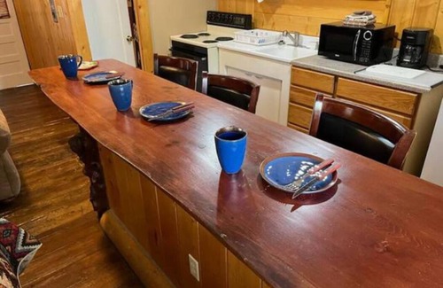 Dubois Cabina | Rustic Charm: Yellowstone Cabin \ Hot tub