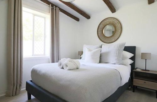 Bathurst Casa | Rustic Chic 200 metres from CBD