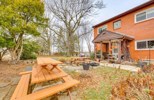 West Mifflin Casa | Rustic Chic Retreat 4 Mi to Kennywood!