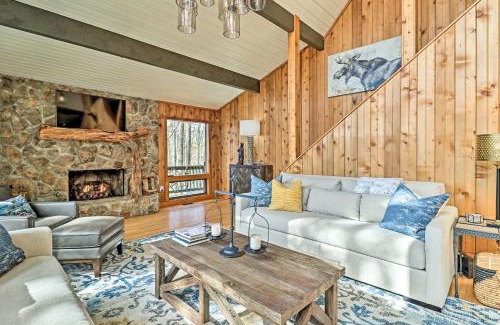 Sapphire Casa | Rustic-Chic Sapphire Home with Wraparound Decks