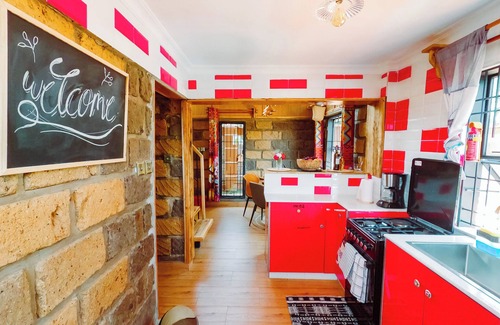 Embu Cabaña | Rustic-Chic Stone Cottage, Forest views, Gardens, Wi-Fi & Comfort near Embu Town