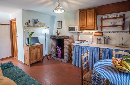 Padul Cabaña | Casa Rural en El Padul con terraza privada