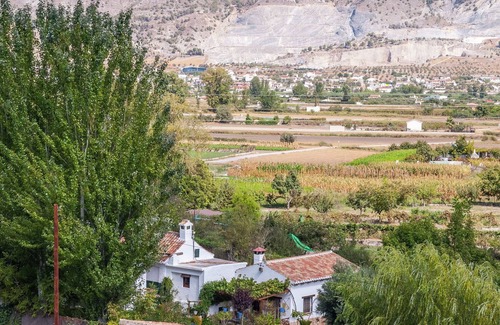 Padul Cabaña | Casa Rural en El Padul con terraza privada