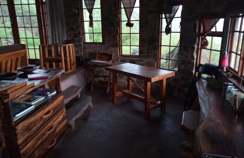 Umjindi Cabaña | Rustic cottage, stunning views, 1 hour from kruger Park.