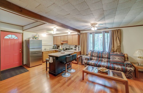 Palo Cabaña | Rustic Cottage with Fire Pit & Private Yard!