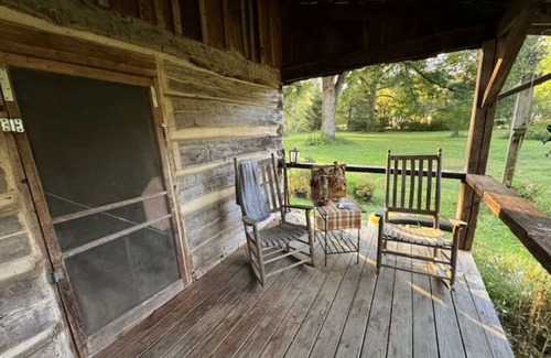 Andrews Cabina | Rustic Cozy Cabin in Andrews, NC
