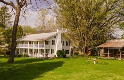 Andrews Cabina | Rustic Cozy Cabin in Andrews, NC