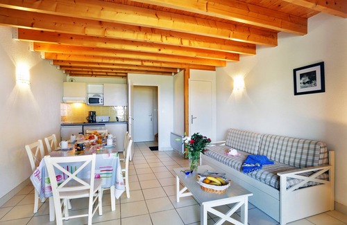 Plougonvelin Condominio | Rustic + Cozy Apartment | Direct Beach Access!