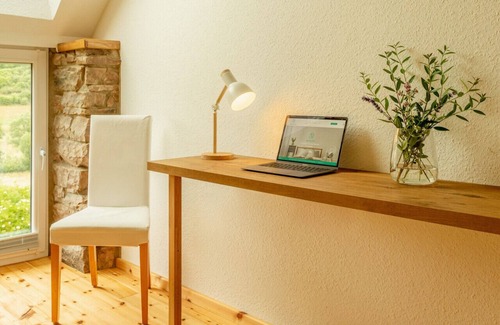 Gees Casa | Rustic Eifel - Garden, kitchen - Hiking, bike trails & self-check-in