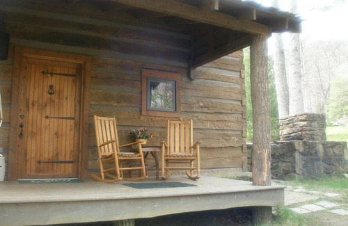 Black Mountain Cabina | Lake Eden Cabin: elegancia rústica en el corazón de las montañas Blue Ridge