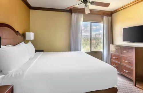 West Sedona Complejo | Rustic elegance in charming Sedona with WiFi, fitness room, full kitchen
