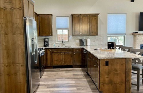 Nemo Casa | Rustic Elegance-Premier Lakeview Ranch Villa at Twin Canyons Longhorn Ranch