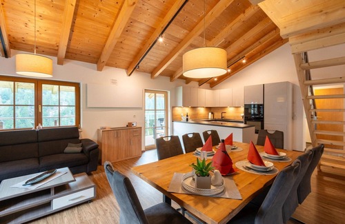 Tobadill Apartamento | Granja Rústica en Tirol con Vistas
