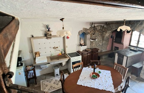 Kras Casa | casa de vacaciones rústica Luin