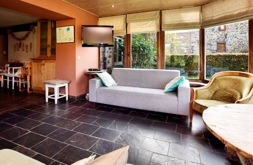 Petit-Thier Casa | Casa de vacaciones vintage en Vielsalm con Manicured Jardín