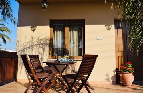 Xylofagou Casa | Rustic House es una encantadora y espaciosa villa independiente ubicada