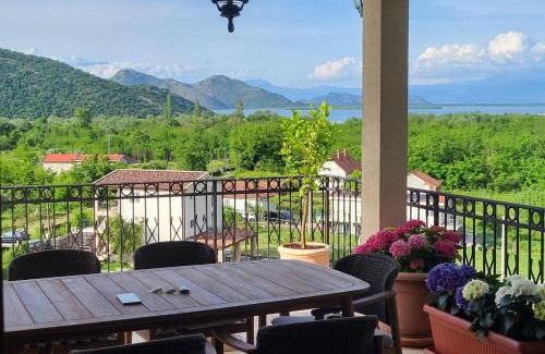 Karuc Casa | RUSTIC HOUSE LEKOVIĆ