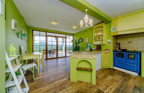 Karuc Casa | RUSTIC HOUSE LEKOVIĆ