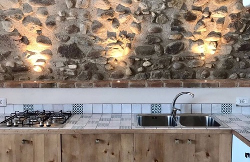 Ponti sul Mincio Casa | casa rústica con hermosas vistas del lago y las morrenas