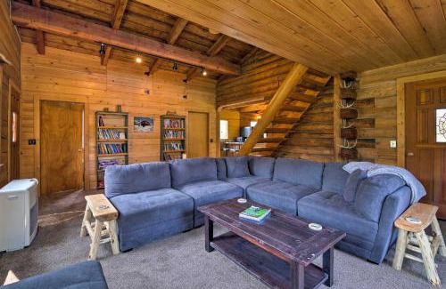 New Meadows Casa | Rustic Idaho Cabin Less Than 10 Mi to Payette Lake!
