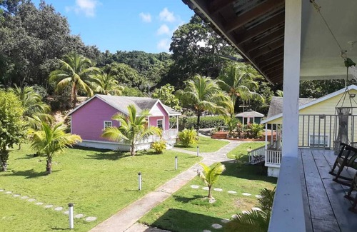 Calabash Bight Casa | Roatan Sweecret Retreat