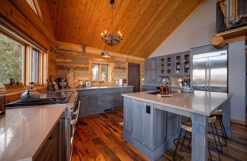 Homestead Hills Cabina | Rustic Luxury-Cozy Cabin-Amazing Views!!