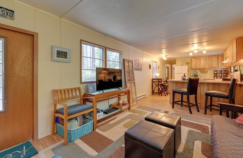 Mauston Cabina | Rustic Mauston Retreat: Walk to Castle Rock Lake