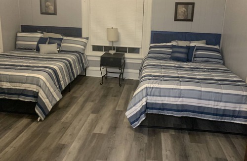 Canton Apartamento | Rustic Modern Apt - Sleeps 4 - Near Everything!