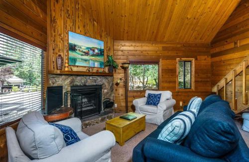 Groveland Casa | Rustic Modern Cabina De Alba