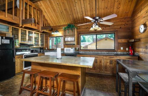 Groveland Casa | Rustic Modern Cabina De Alba