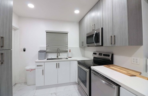 Northeast Miami Villa | Rustic Modern Miami Villa, Private Patio and BBQ