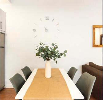 La Goleta Apartamento | Rustic & Nice Apartment in Malaga Center