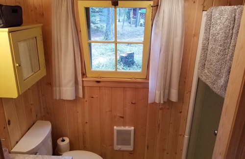 Coolin Cabina | Rústico Priest Lake Waterfront Cabin convenientemente ubicado cerca de Hunt Creek