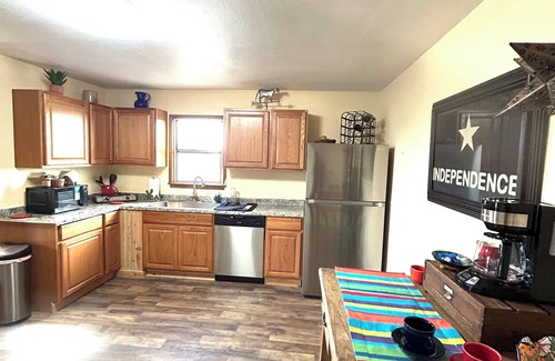 Lubbock Casa | Rustic Range Ranch House